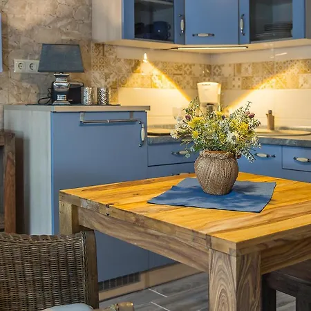 Appartement's - Haus Karola アパート バート・シャンダウ